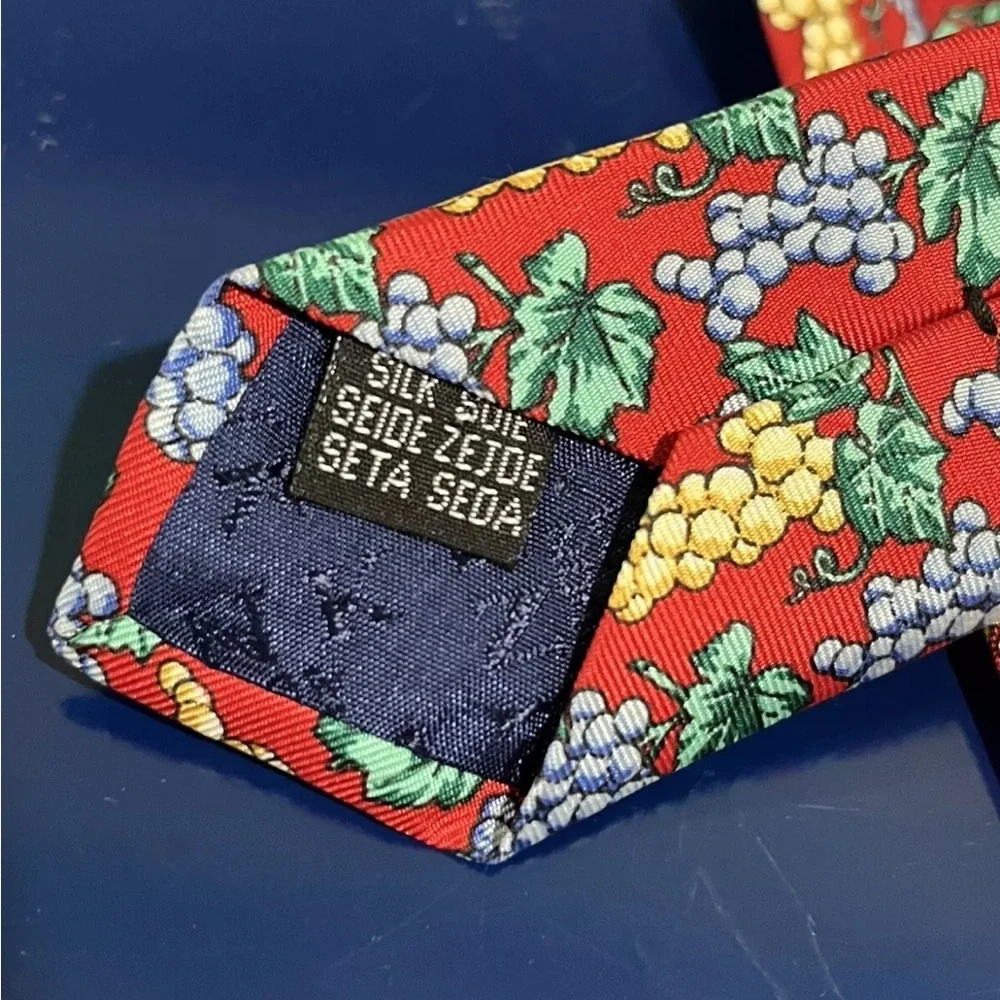 Thomas Pink Wine Grapes Silk Tie Mens Necktie Jermyn St London Blue Red Green